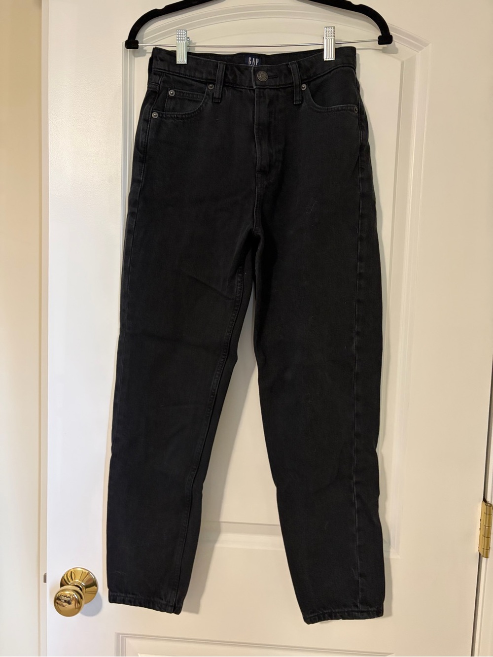 GAP Mom Jeans Like New in Black